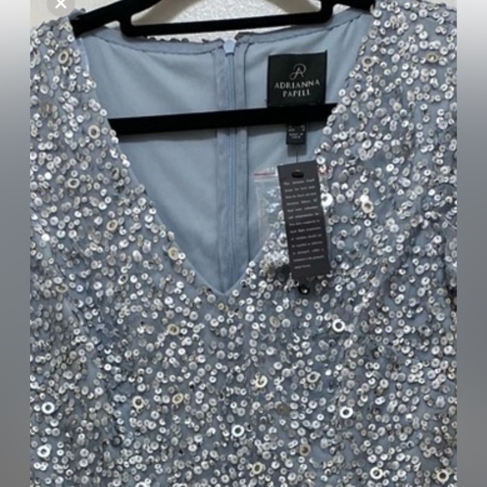 NWT Adrianna Papell Silver/ gray V-Neck Mini Dress Size 4. - Picture 10 of 12